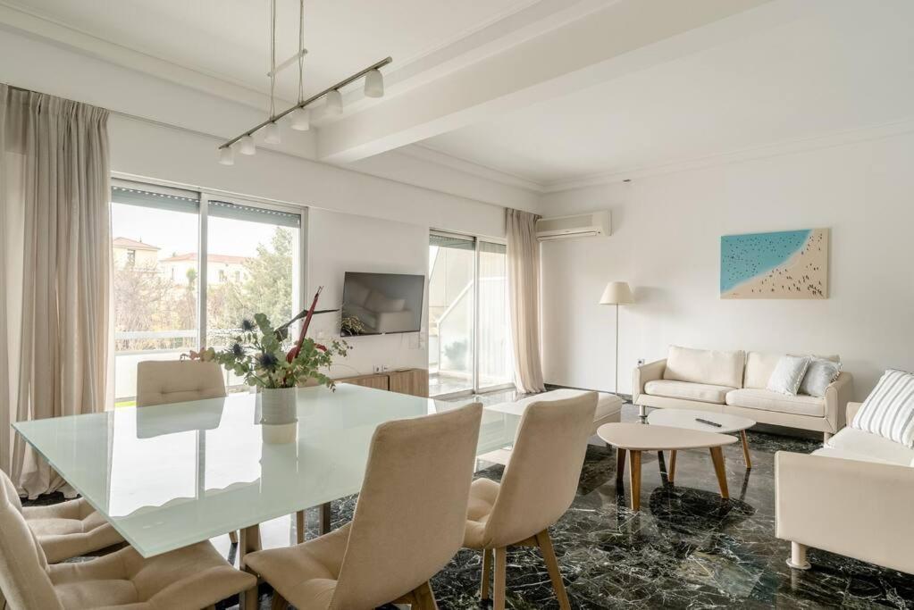 Elegant 2Bd Evelpidon Apartment Atene Esterno foto