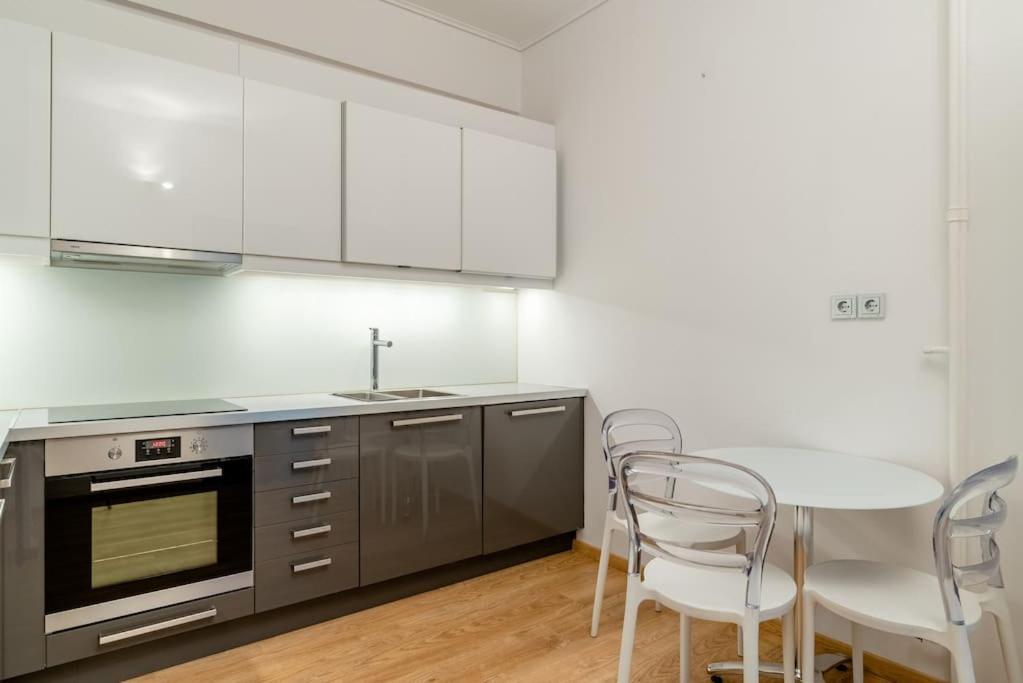Elegant 2Bd Evelpidon Apartment Atene Esterno foto
